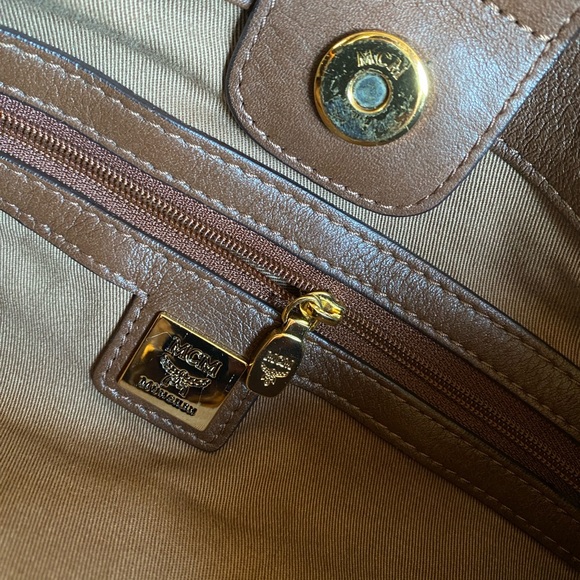 MCM Women's Brown Leather Bag - Picture 8 of 13
